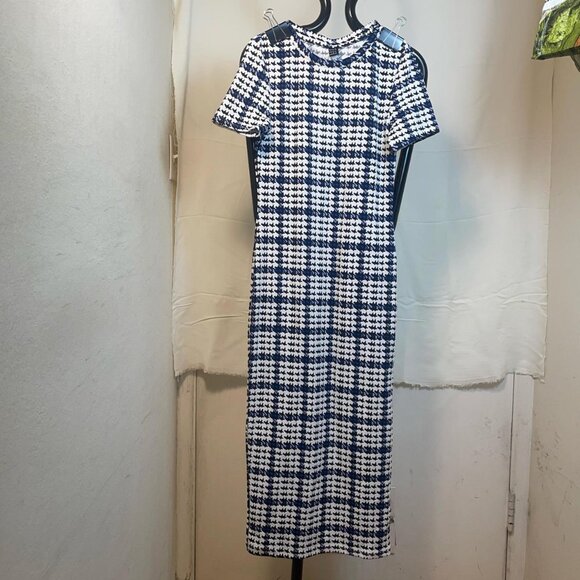 Women's Bodycon midi dress - Picture 9 of 13